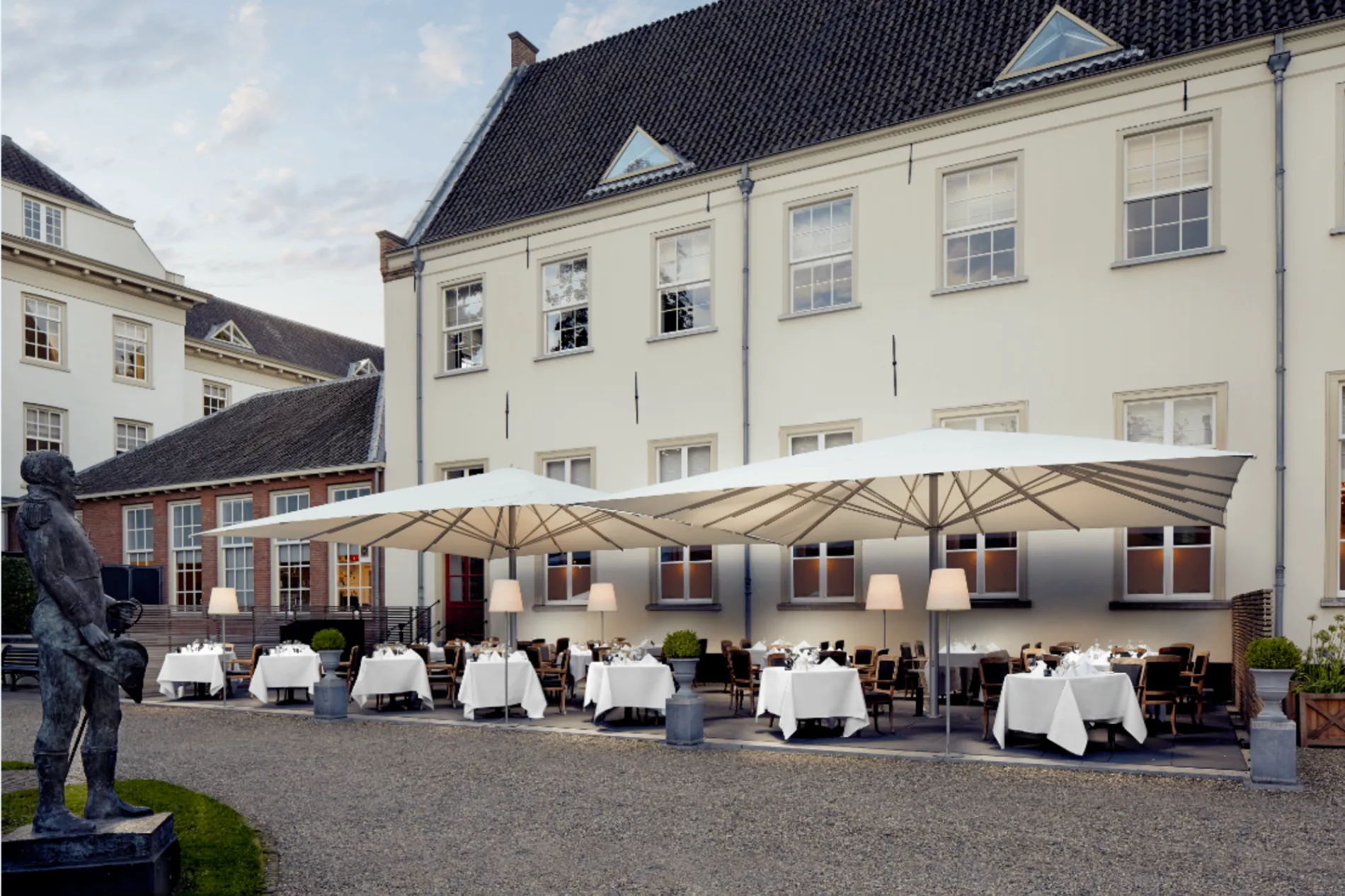 Terras Restaurant Karel 5